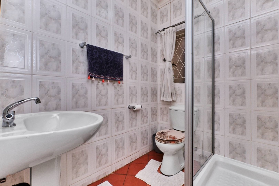 6 Bedroom Property for Sale in Bordeaux Gauteng