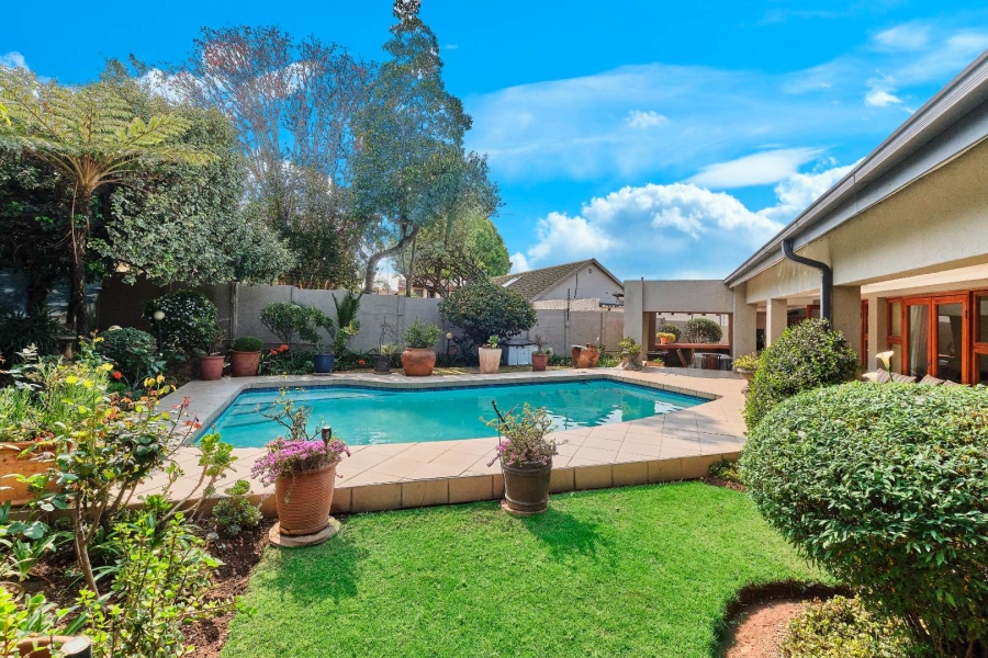 6 Bedroom Property for Sale in Bordeaux Gauteng