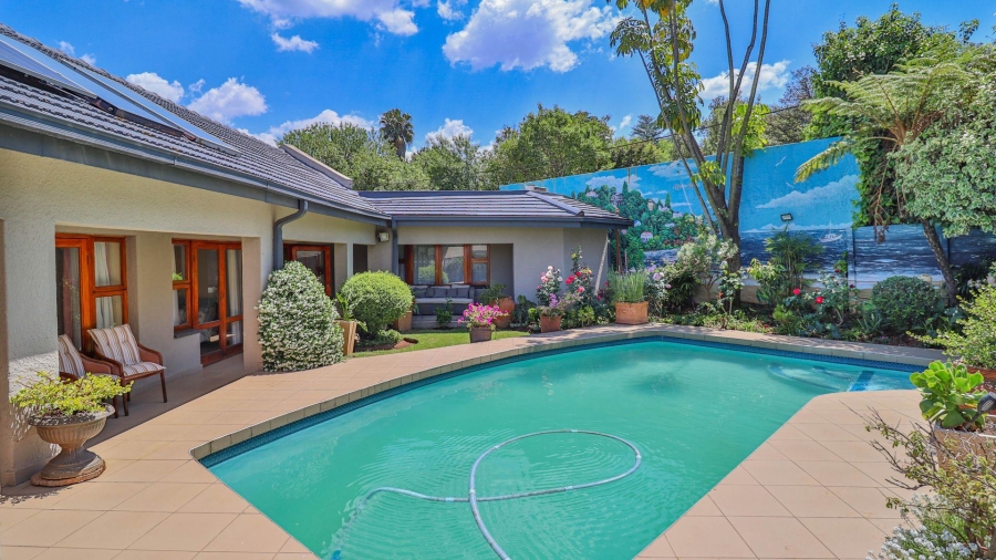 6 Bedroom Property for Sale in Bordeaux Gauteng