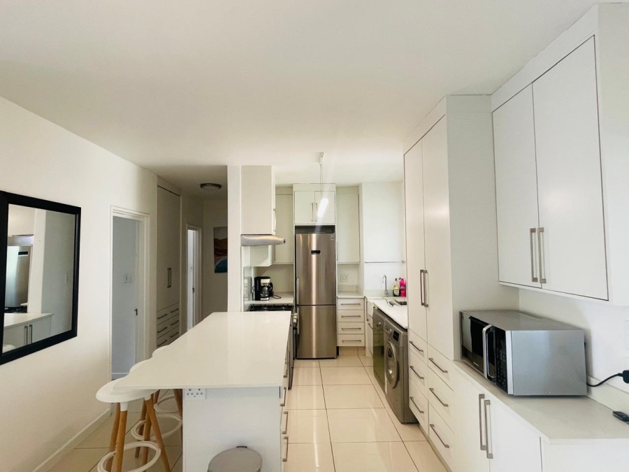 To Let 2 Bedroom Property for Rent in Sandhurst Gauteng