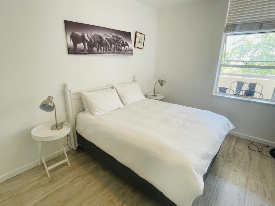 To Let 2 Bedroom Property for Rent in Sandhurst Gauteng