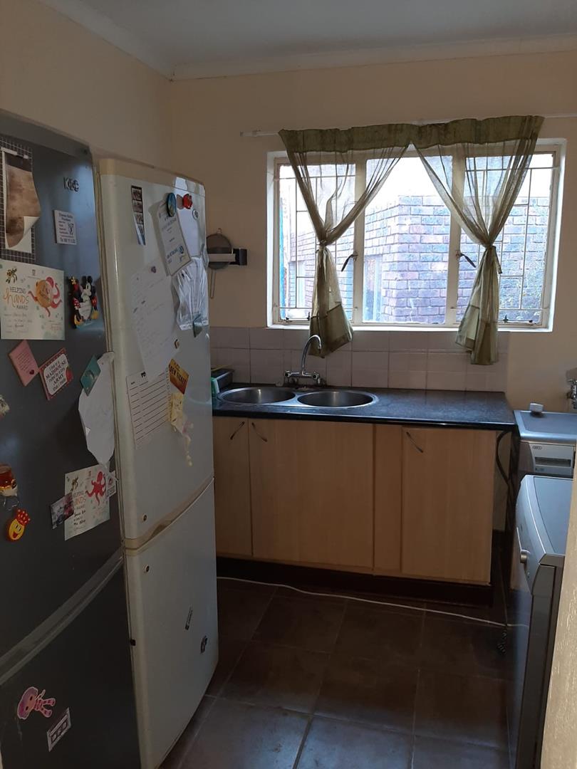 5 Bedroom Property for Sale in The Reeds Gauteng