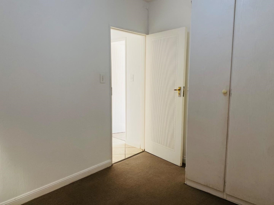 To Let 2 Bedroom Property for Rent in Constantia Kloof Gauteng