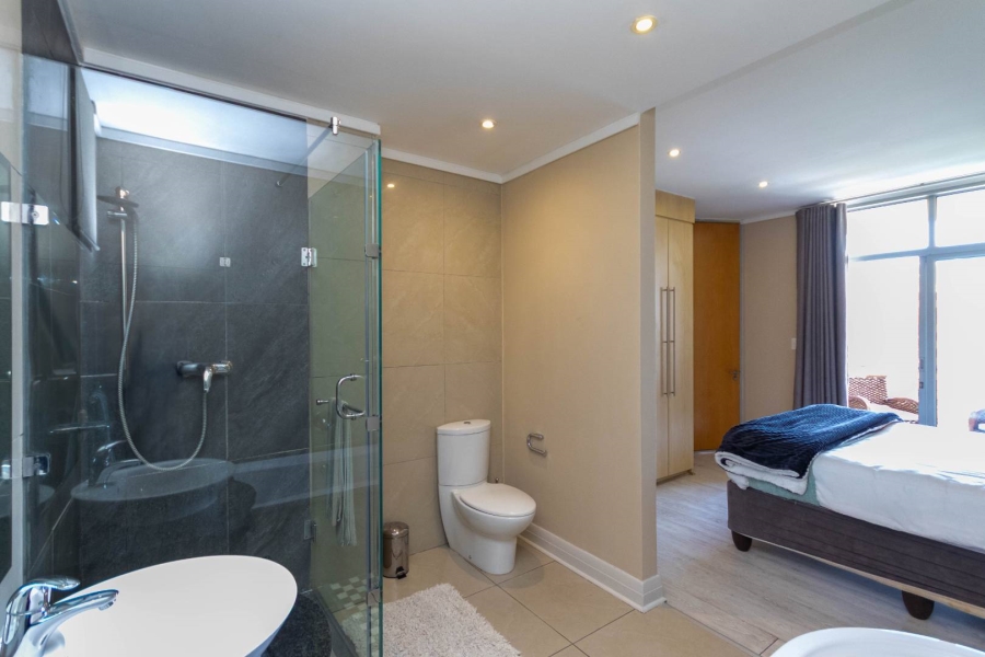 To Let 1 Bedroom Property for Rent in Sandown Gauteng