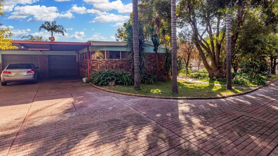 3 Bedroom Property for Sale in Meyerspark Gauteng