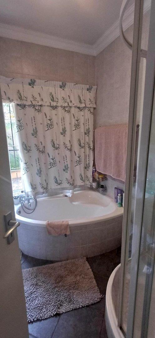 4 Bedroom Property for Sale in Menlo Park Gauteng
