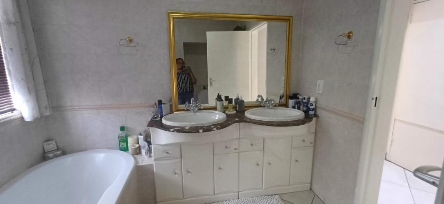 4 Bedroom Property for Sale in Menlo Park Gauteng