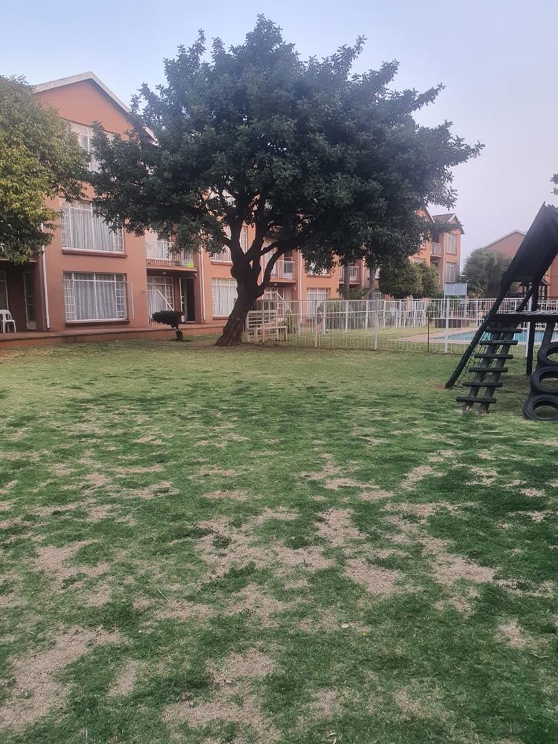 2 Bedroom Property for Sale in Florida Gauteng