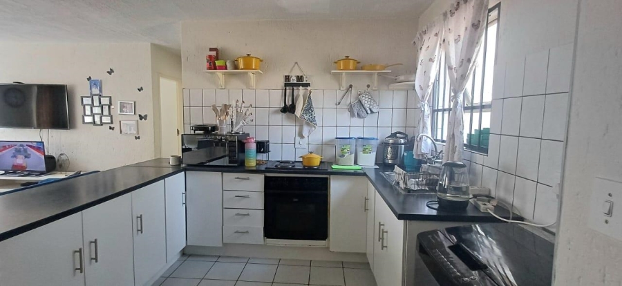 2 Bedroom Property for Sale in Groblerpark Gauteng