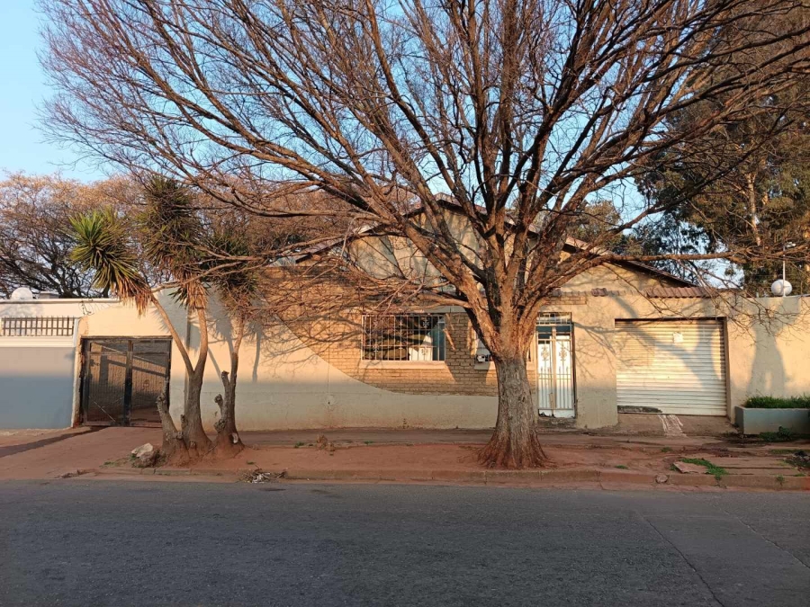 14 Bedroom Property for Sale in Westdene Gauteng