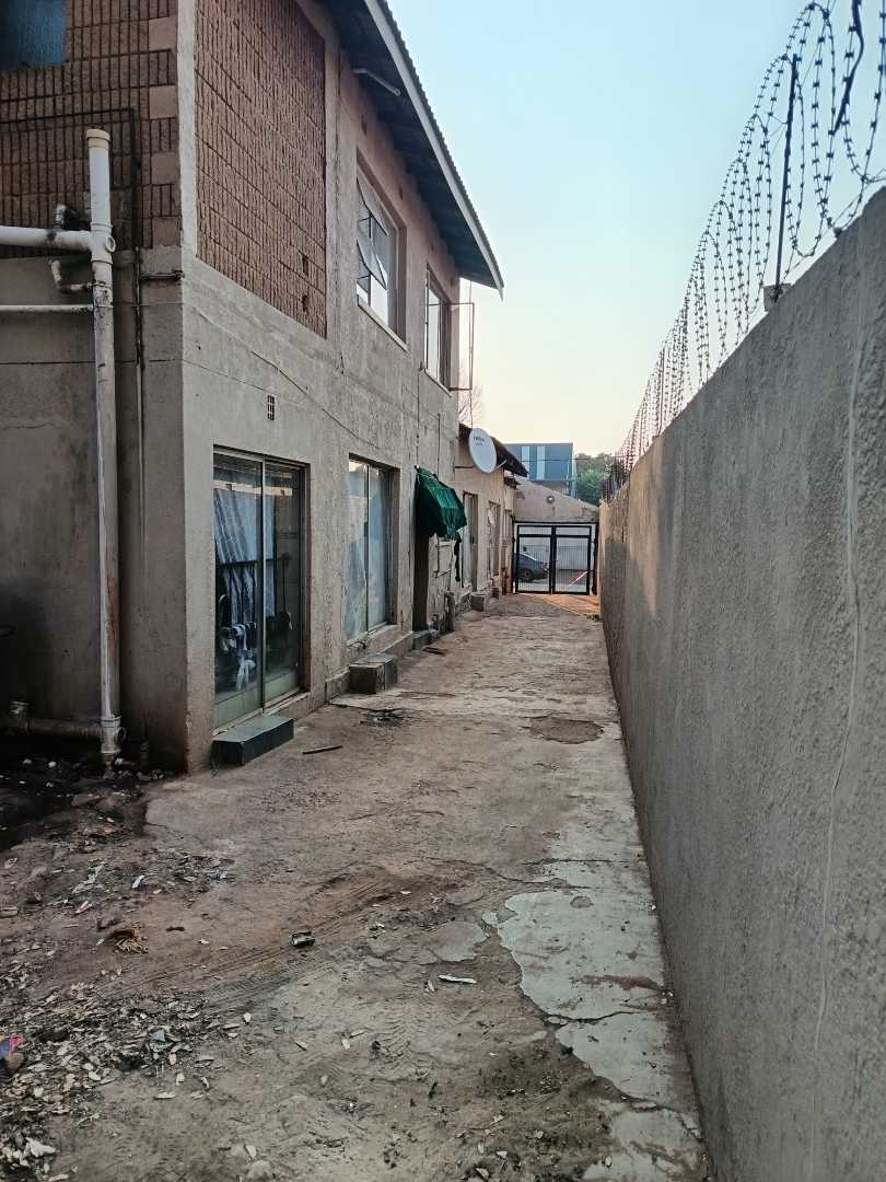 14 Bedroom Property for Sale in Westdene Gauteng