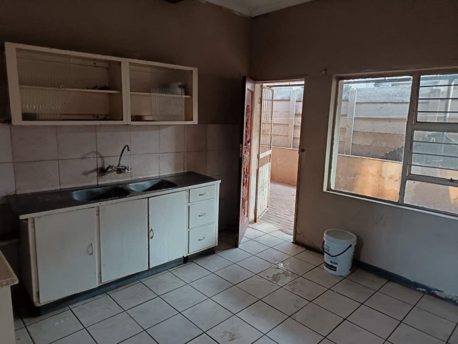 14 Bedroom Property for Sale in Westdene Gauteng