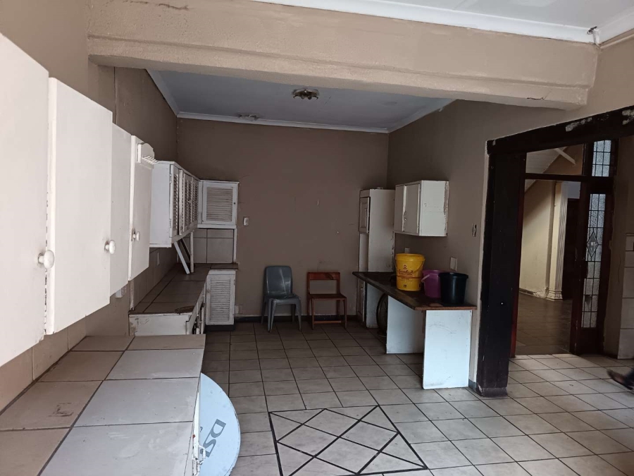 14 Bedroom Property for Sale in Westdene Gauteng