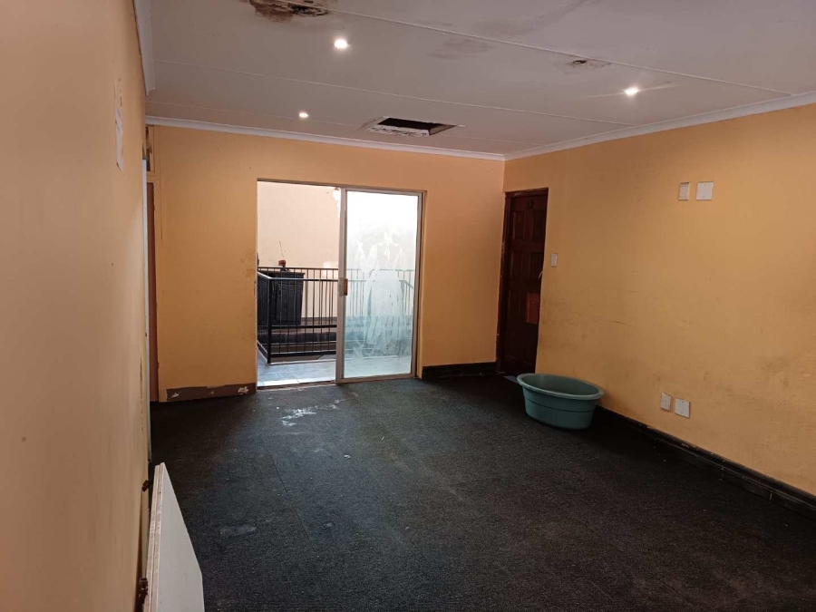 14 Bedroom Property for Sale in Westdene Gauteng