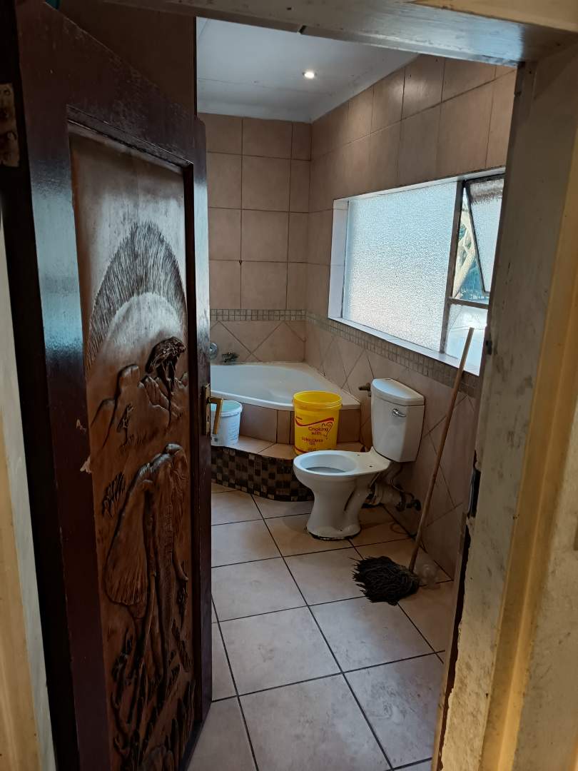 14 Bedroom Property for Sale in Westdene Gauteng