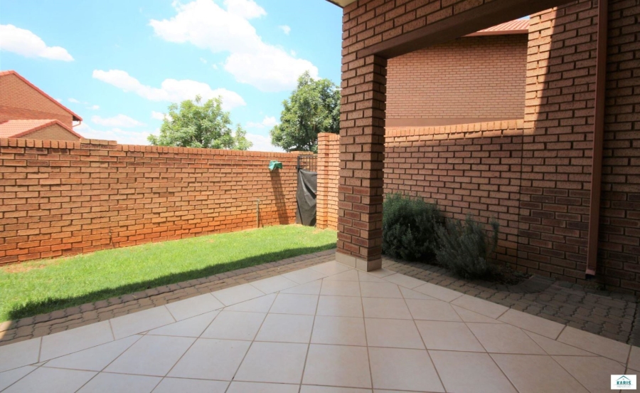 2 Bedroom Property for Sale in Hazeldean Gauteng