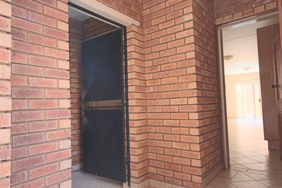 To Let 2 Bedroom Property for Rent in Hazeldean Gauteng