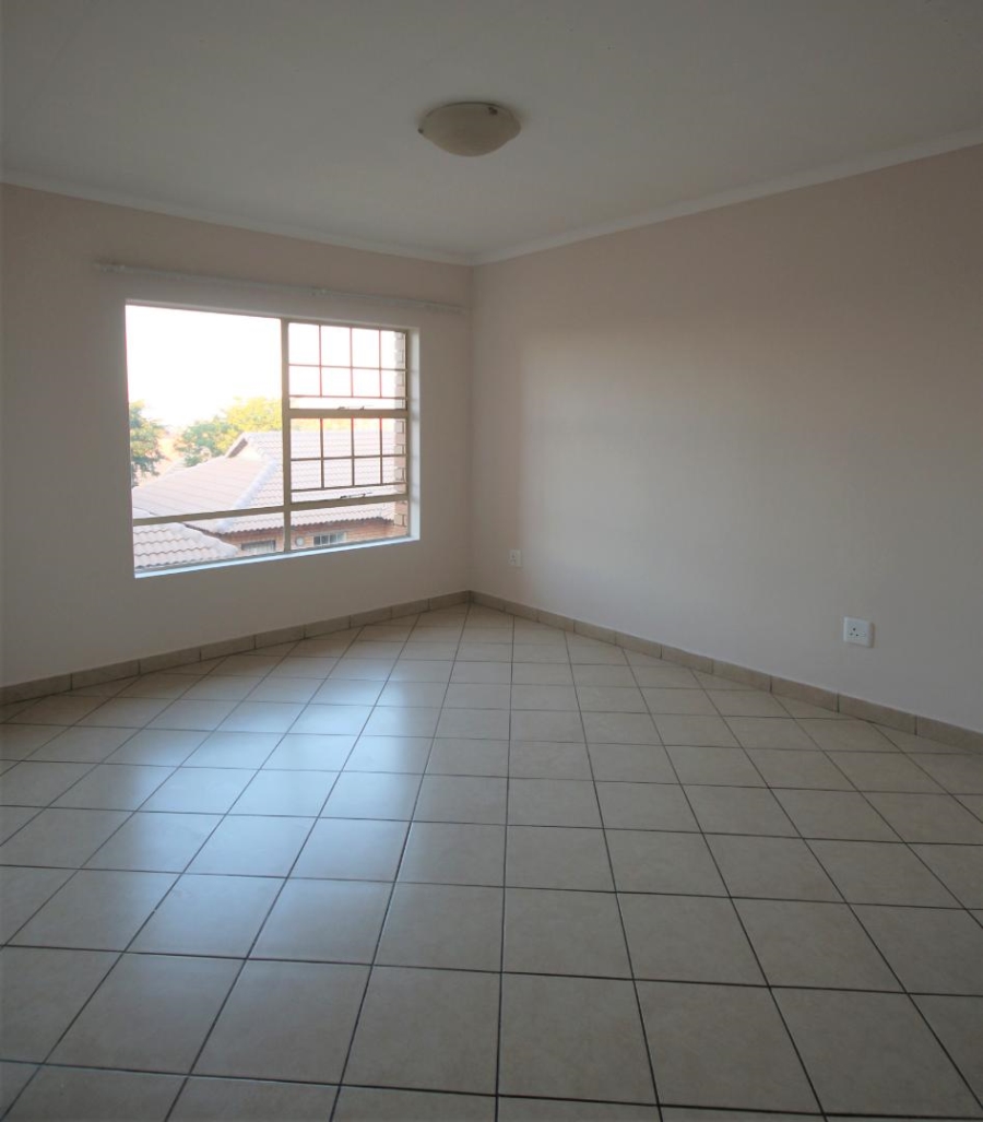 To Let 2 Bedroom Property for Rent in Hazeldean Gauteng