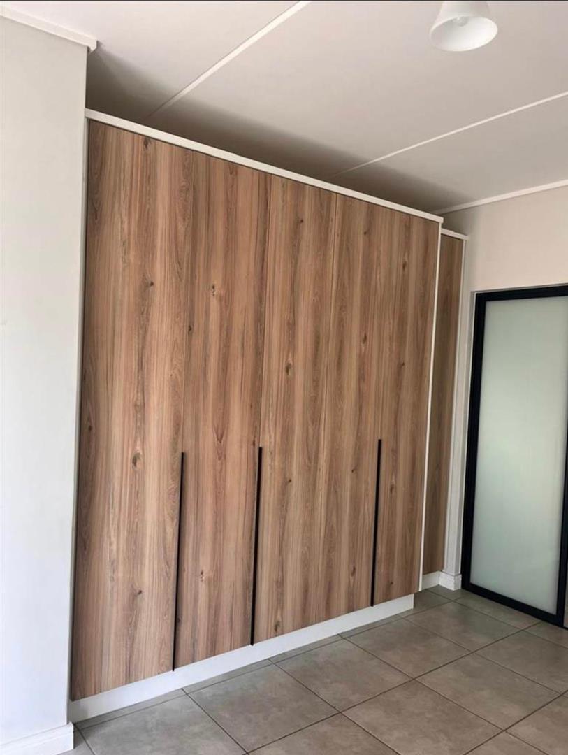 To Let 1 Bedroom Property for Rent in Waterfall Gauteng