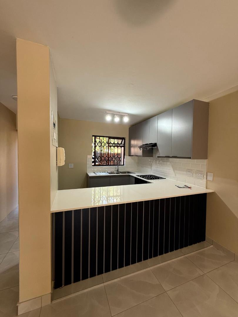 To Let 2 Bedroom Property for Rent in Vorna Valley Gauteng