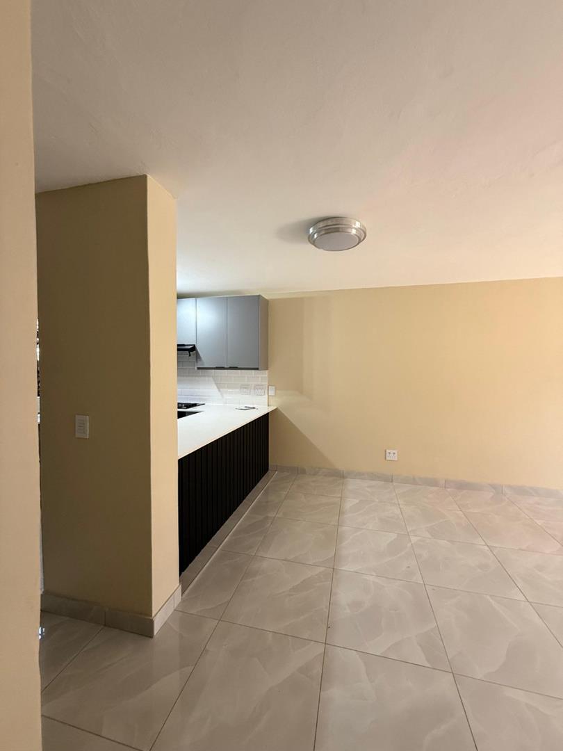 To Let 2 Bedroom Property for Rent in Vorna Valley Gauteng