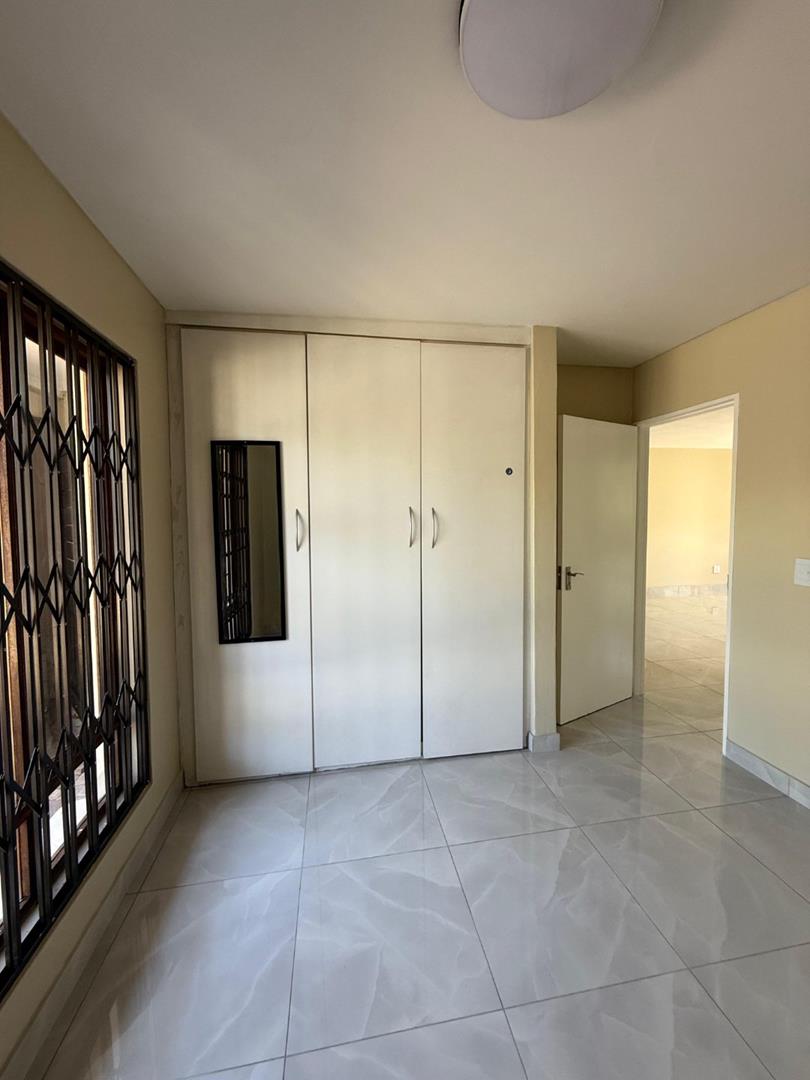 To Let 2 Bedroom Property for Rent in Vorna Valley Gauteng