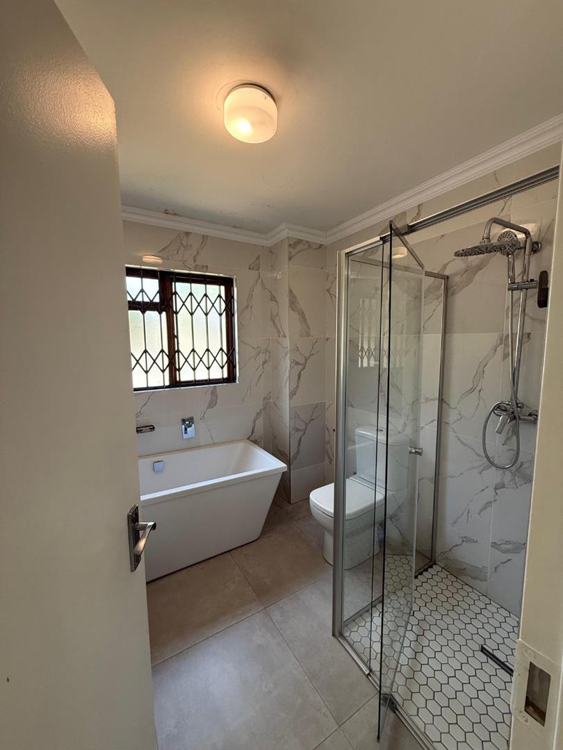 To Let 2 Bedroom Property for Rent in Vorna Valley Gauteng