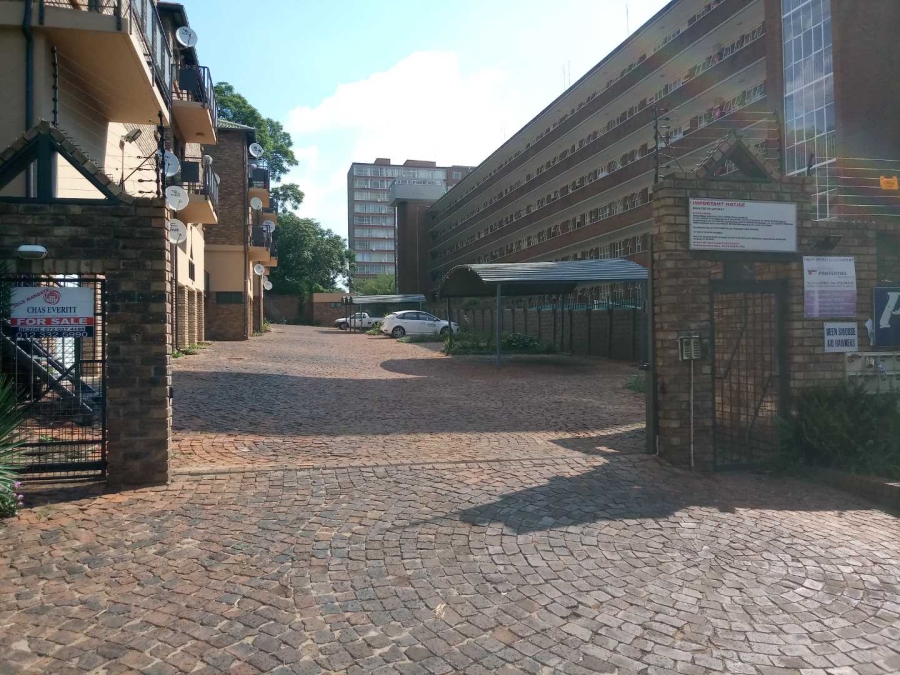 2 Bedroom Property for Sale in Gezina Gauteng