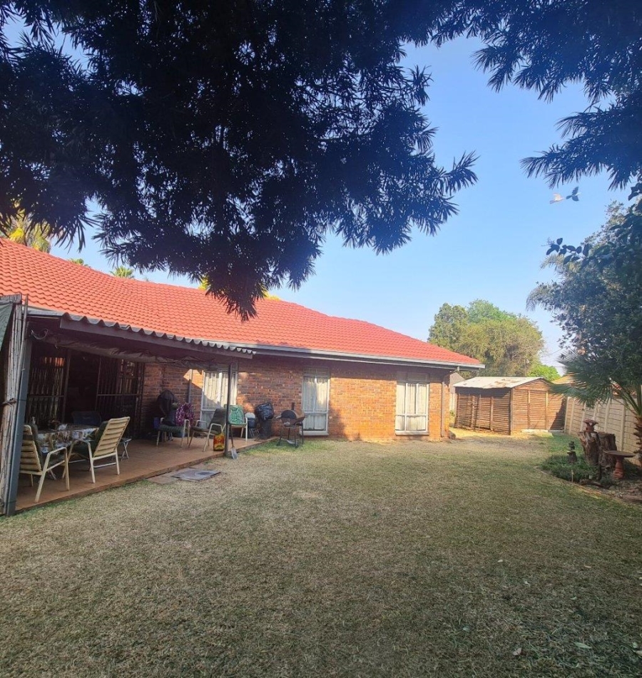 3 Bedroom Property for Sale in Pierre Van Ryneveld Gauteng