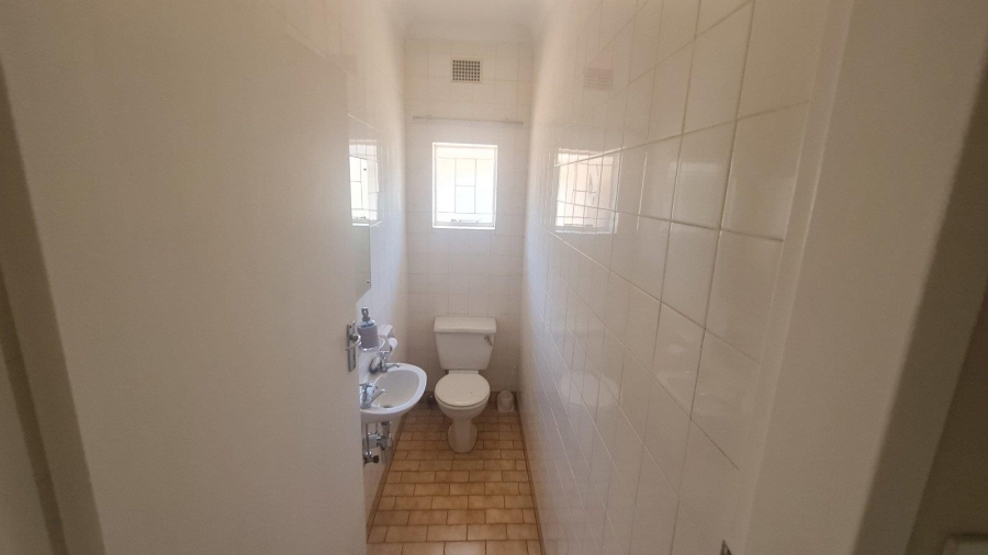 5 Bedroom Property for Sale in Monument Park Gauteng