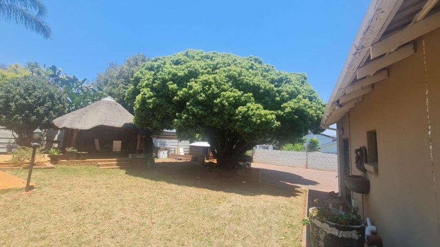 5 Bedroom Property for Sale in Monument Park Gauteng