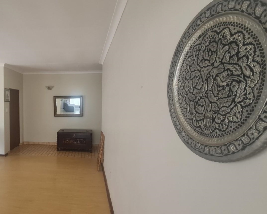 5 Bedroom Property for Sale in Monument Park Gauteng