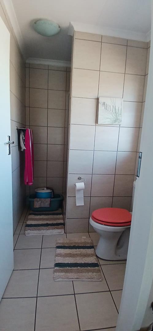 3 Bedroom Property for Sale in Clayville Gauteng