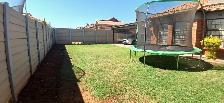 3 Bedroom Property for Sale in Clayville Gauteng