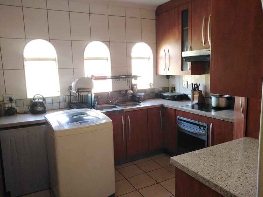 3 Bedroom Property for Sale in Edleen Gauteng