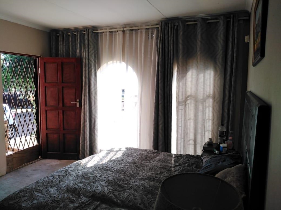 3 Bedroom Property for Sale in Edleen Gauteng