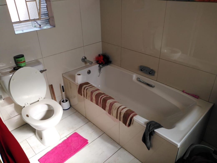 3 Bedroom Property for Sale in Edleen Gauteng