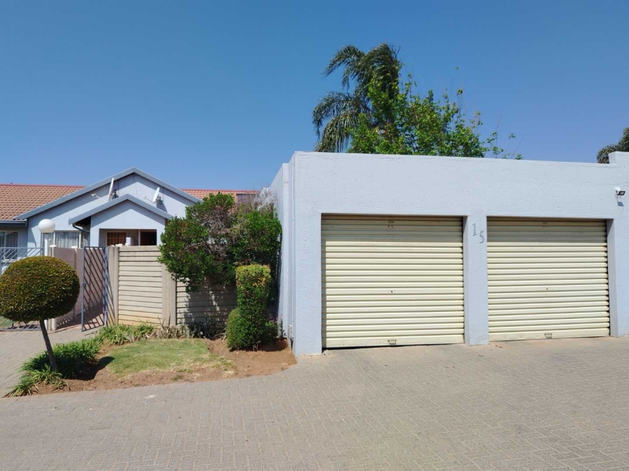 3 Bedroom Property for Sale in Glen Marais Gauteng