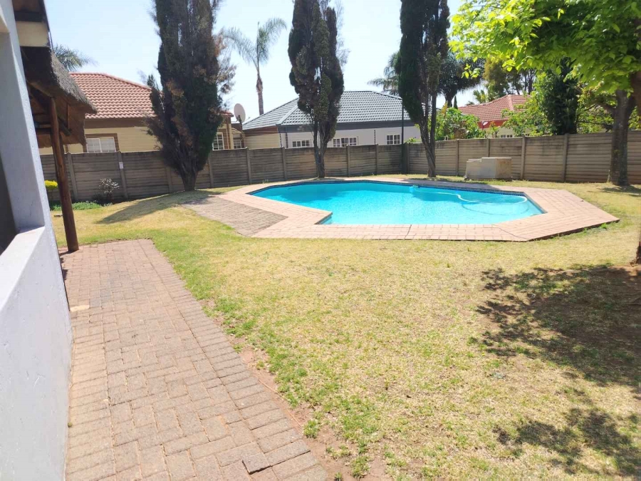 3 Bedroom Property for Sale in Glen Marais Gauteng