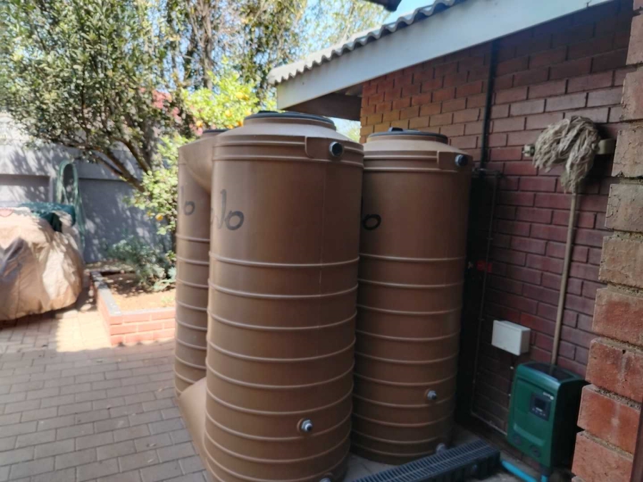 4 Bedroom Property for Sale in Glen Eagle Estate Gauteng