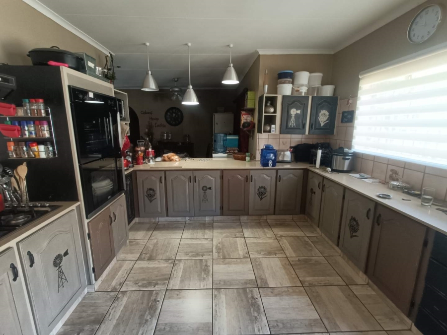 4 Bedroom Property for Sale in The Reeds Gauteng