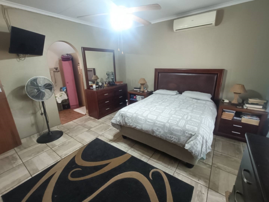 4 Bedroom Property for Sale in The Reeds Gauteng