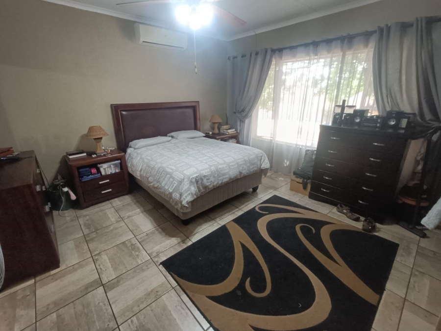 4 Bedroom Property for Sale in The Reeds Gauteng
