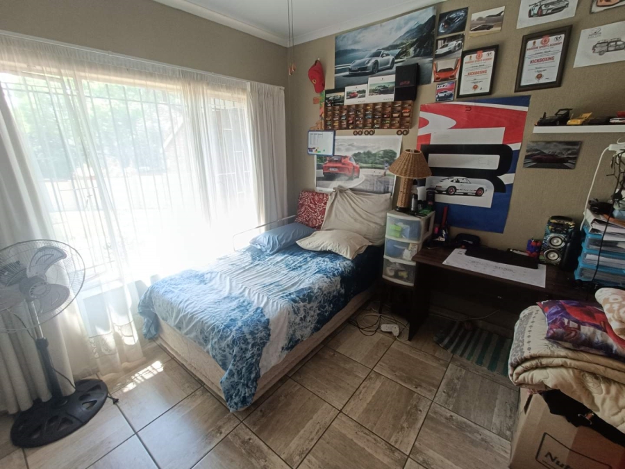 4 Bedroom Property for Sale in The Reeds Gauteng