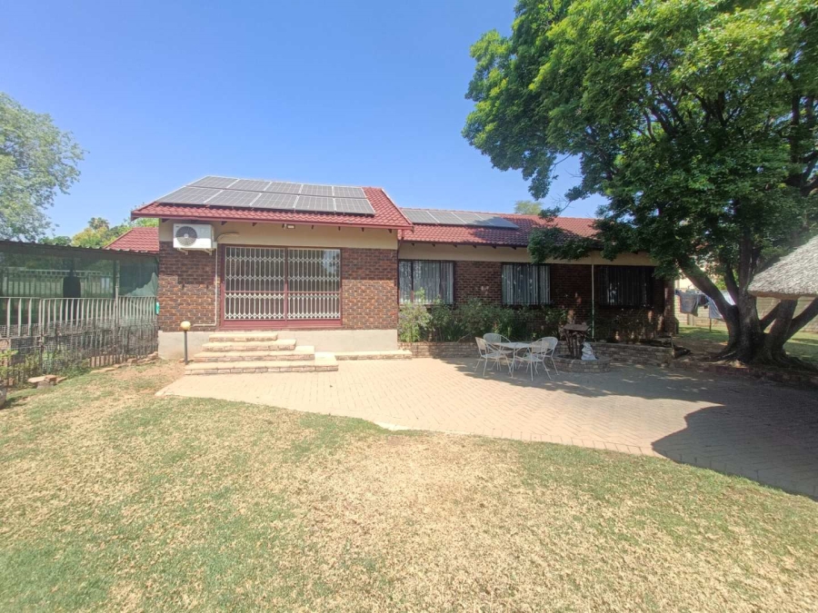 4 Bedroom Property for Sale in The Reeds Gauteng