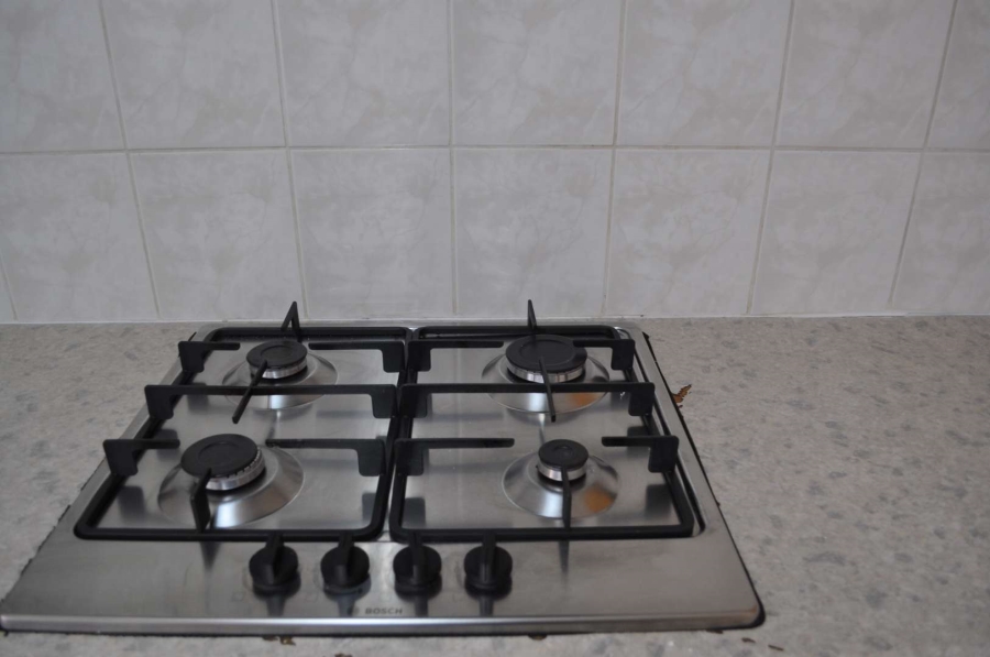 To Let 2 Bedroom Property for Rent in Faerie Glen Gauteng