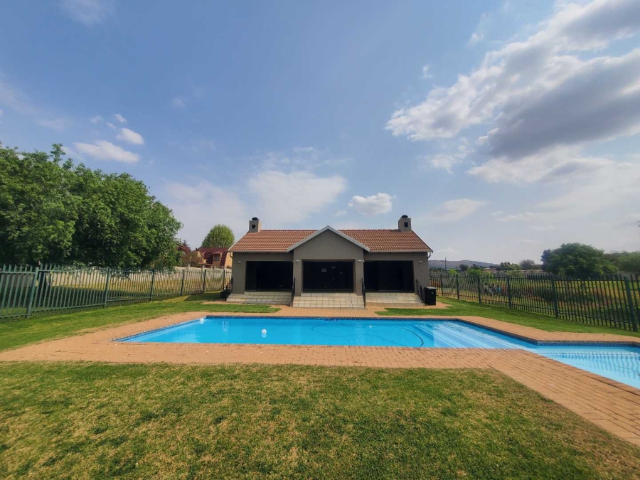 1 Bedroom Property for Sale in Willowbrook Gauteng