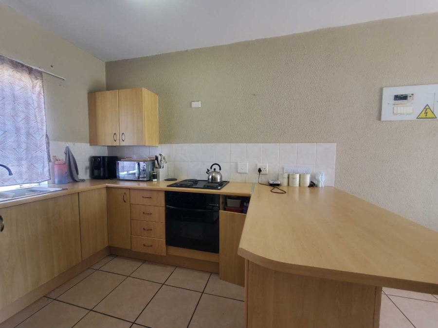 1 Bedroom Property for Sale in Willowbrook Gauteng
