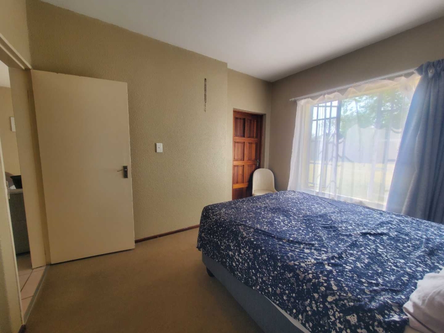 1 Bedroom Property for Sale in Willowbrook Gauteng