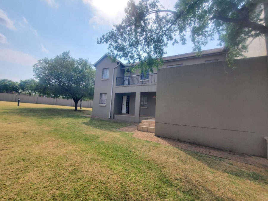1 Bedroom Property for Sale in Willowbrook Gauteng